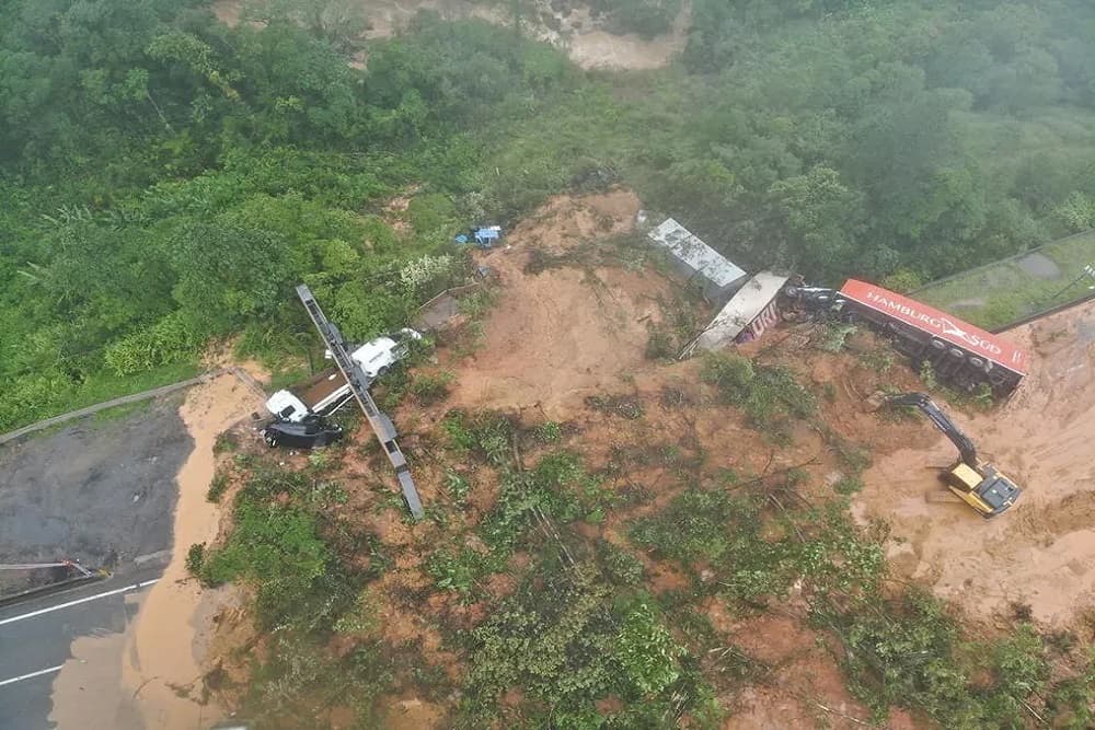 Bloqueio na BR-376, no Paraná, deve atrasar entregas no RS em até dois dias