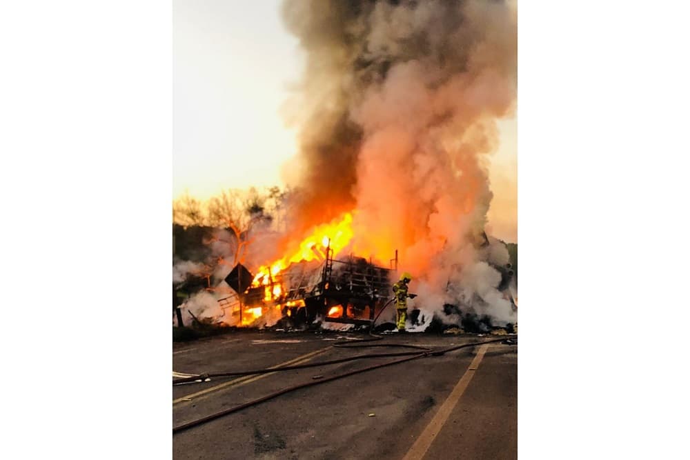 Homem morre durante colisão entre dois caminhões na RS-168, em São Luiz Gonzaga