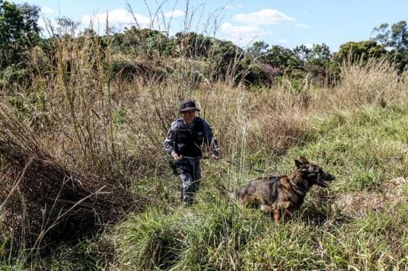 Polícia prende dois suspeitos de ajudarem na fuga de Lázaro Barbosa
