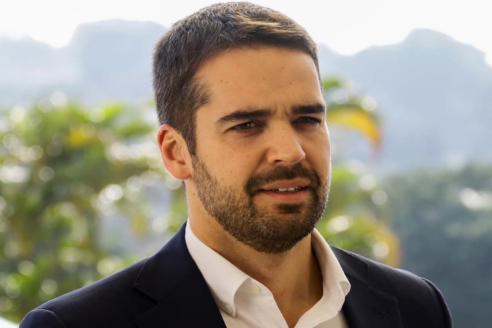 Eduardo Leite decide renunciar ao mandato de governador do RS