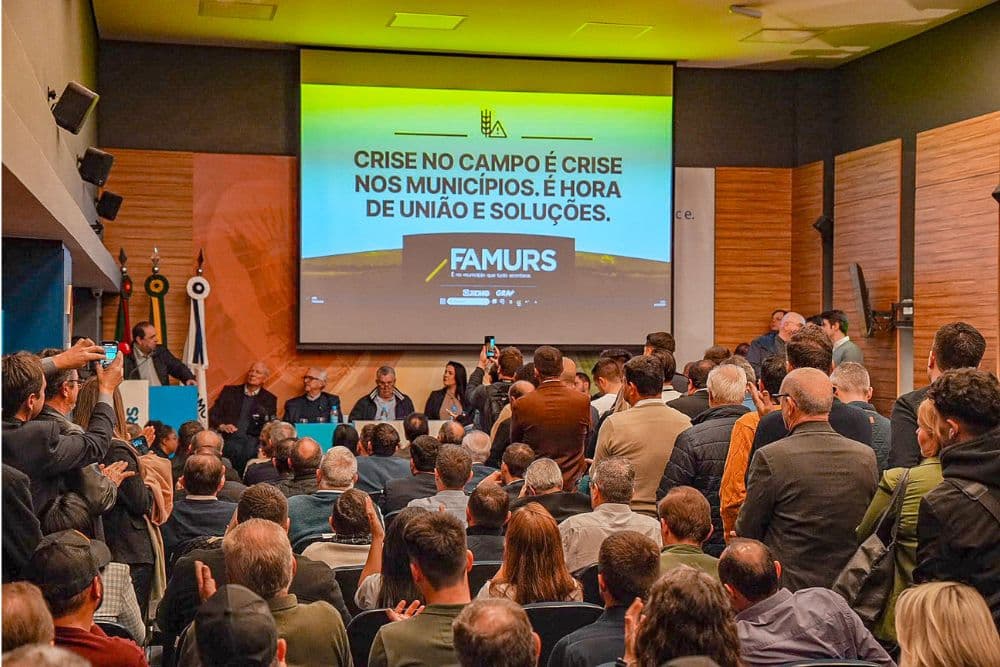 Ato na FAMURS reforça mobilização por renegociação de dívidas dos produtores rurais gaúchos