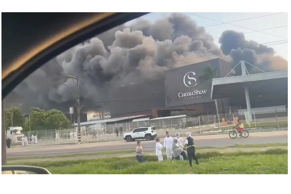 Incêndio atinge fábrica da Cacau Show em Linhares, no Norte do ES