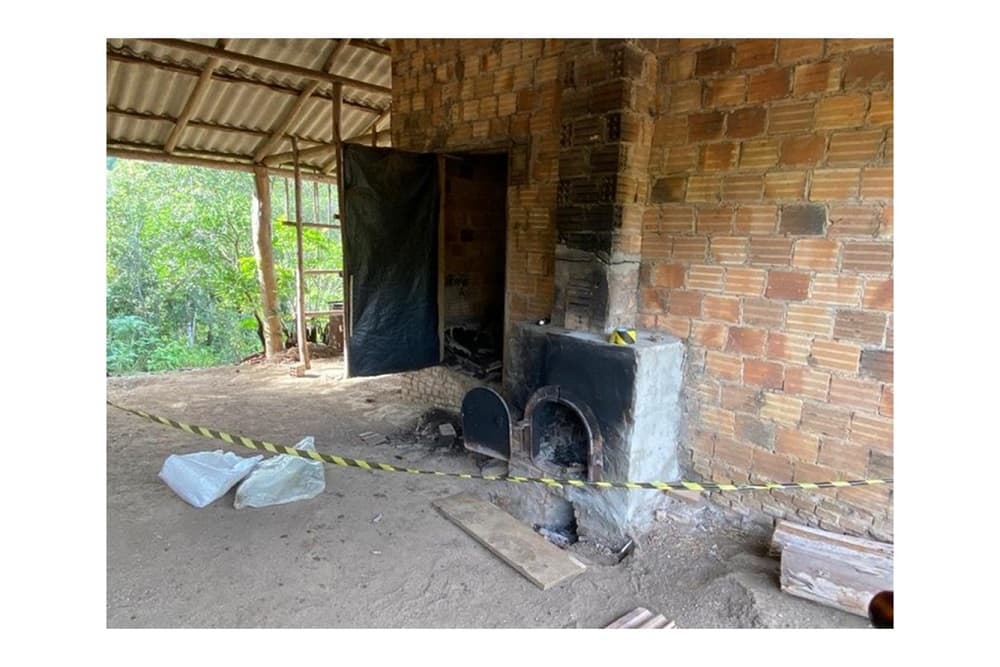 Acusada de sedar e matar marido incinerado dentro de fornalha em Dom Feliciano é absolvida