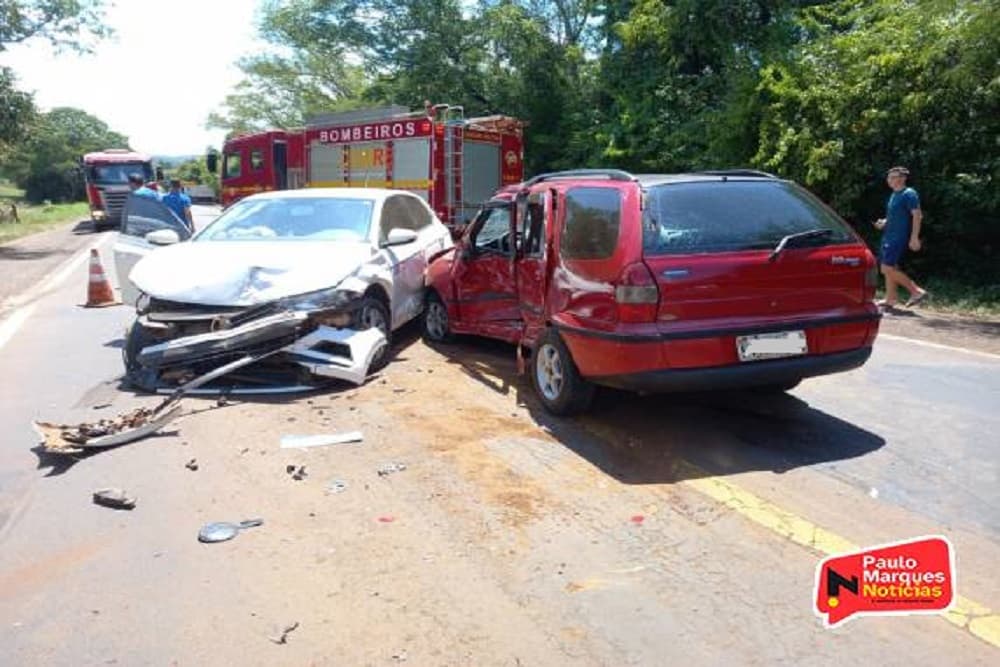 Carro emplacado em Santo Augusto se envolve em acidente na BR 472