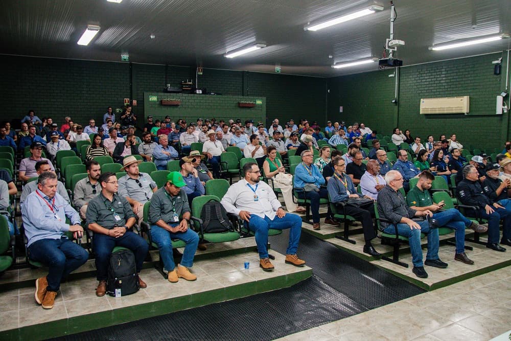 Expodireto Cotrijal começou com o 16º Fórum do Milho ressaltando a importância na economia gaúcha
