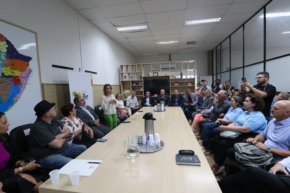 Governo do Estado renova parceria com Apaes até dezembro