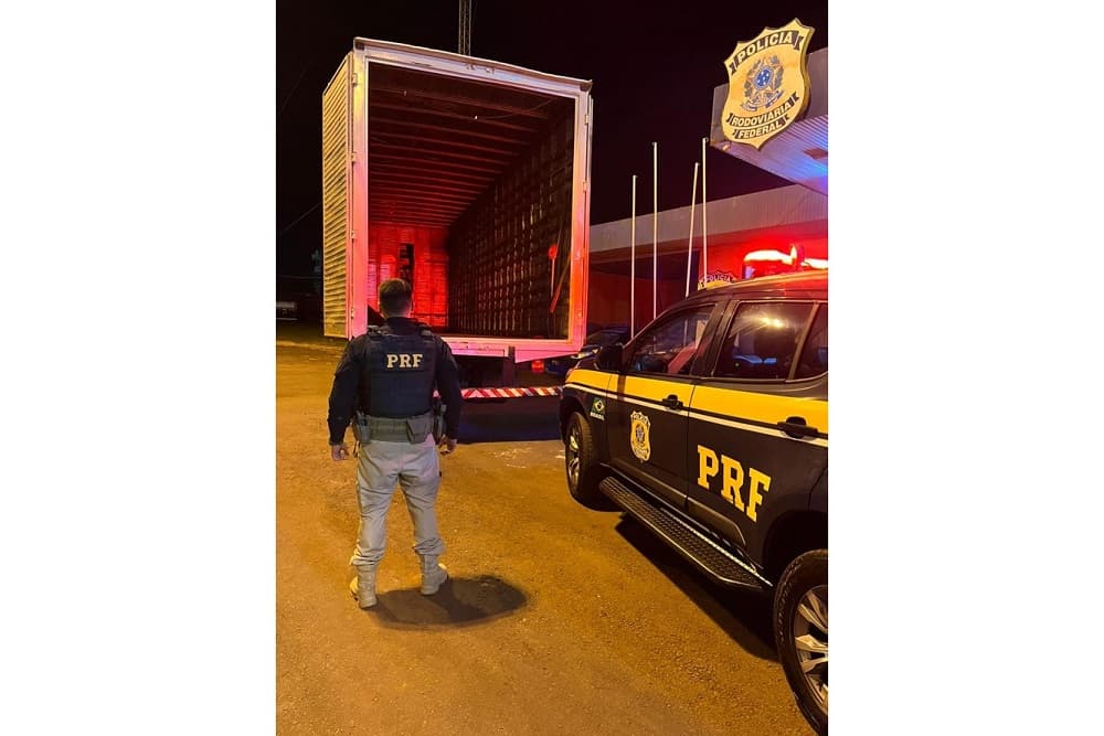 PRF apreende 5 toneladas de agrotóxicos de uso proibido no Brasil