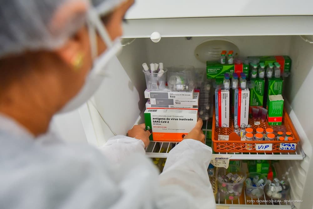 Santo Augusto avalia incluir profissionais da educação na próxima fase da vacinação contra a Covid-19