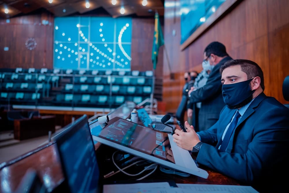 Assembleia aprova fim do plebiscito para privatizações de Corsan, Banrisul e Procergs