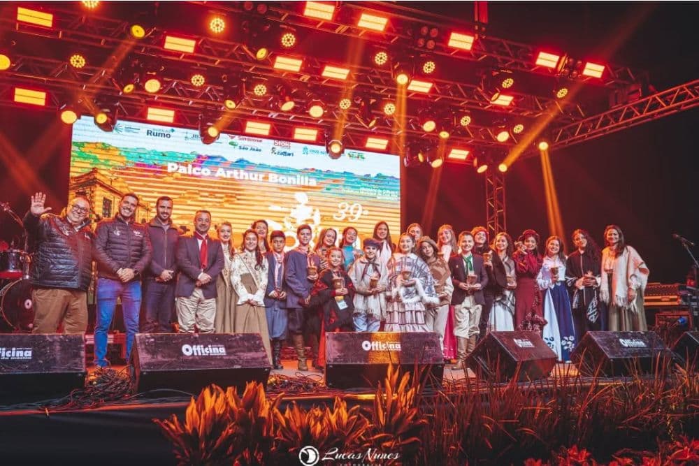 Um dos mais tradicionais festivais gaúchos, Coxilha Nativista chega à 45ª edição em Cruz Alta