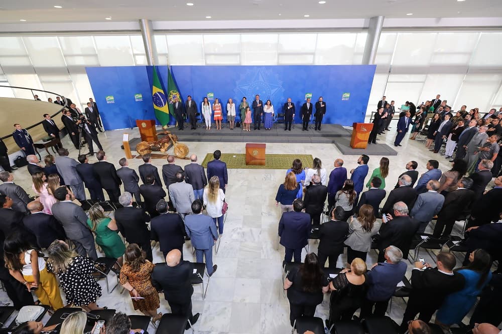 Governo vai liberar parcelas do FGTS para pagamento de creche