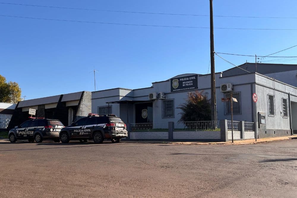 Suspeito de homicídio em boate se apresenta na delegacia e é preso preventivamente