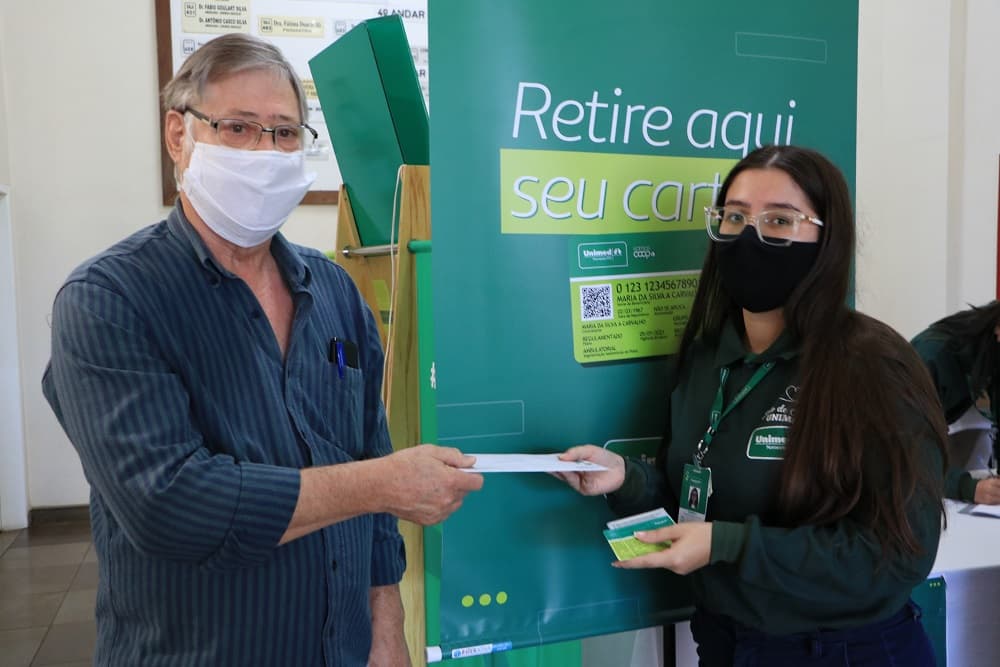 Beneficiários UNIMED podem retirar o novo cartão físico ou baixar o cartão virtual