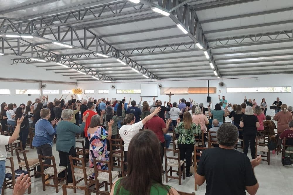 Encontro “Quem como Deus” reúne fiéis em Santo Augusto