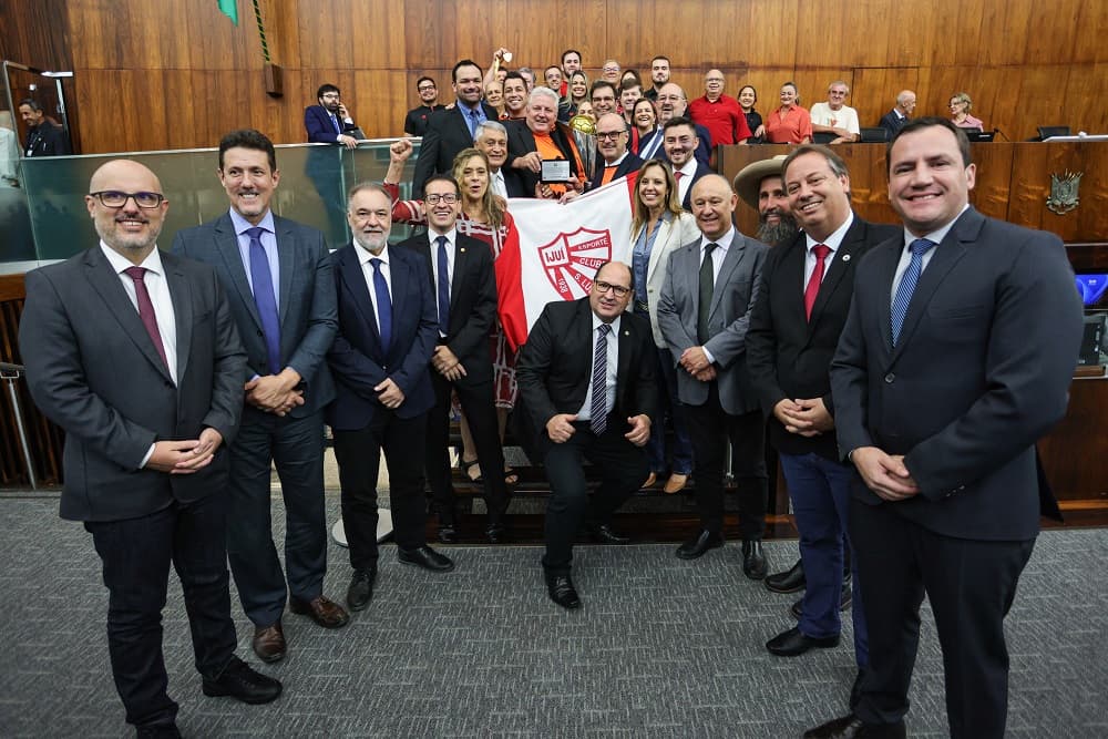 São Luiz é homenageado na AL-RS