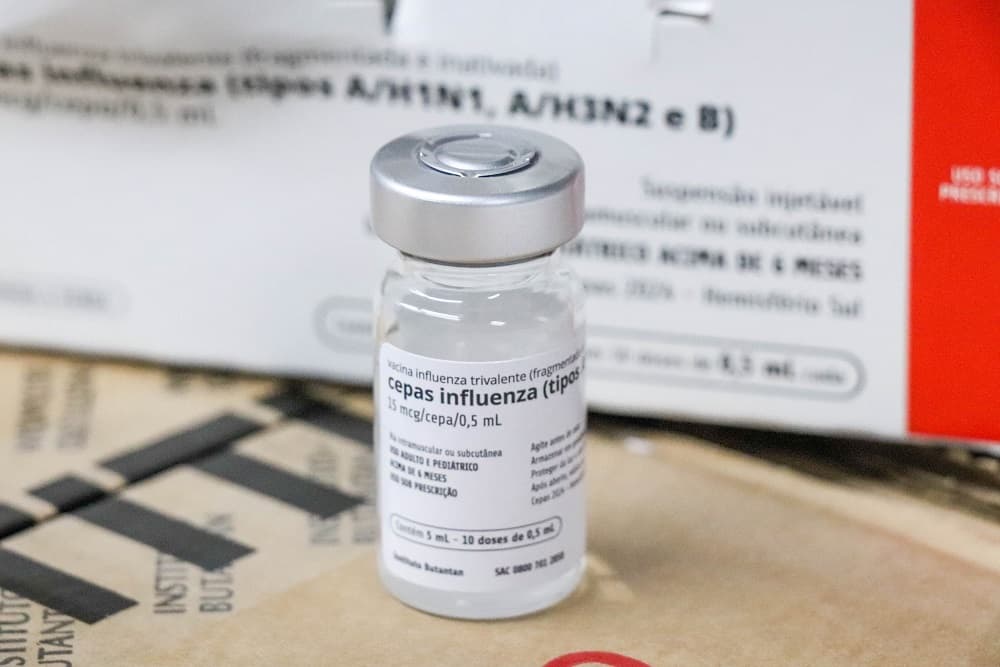 RS recebe 480 mil doses de vacinas contra a gripe para dar início à estratégia de imunização
