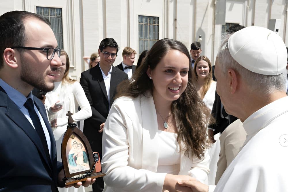 Casal de Seberi recebe bênção do Papa Leão XIV durante visita ao Vaticano