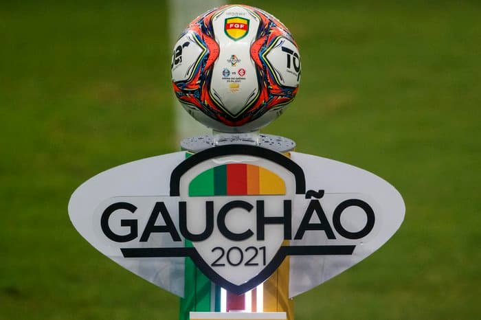 Governo do RS termina com restrição de horário para jogos de futebol no Estado