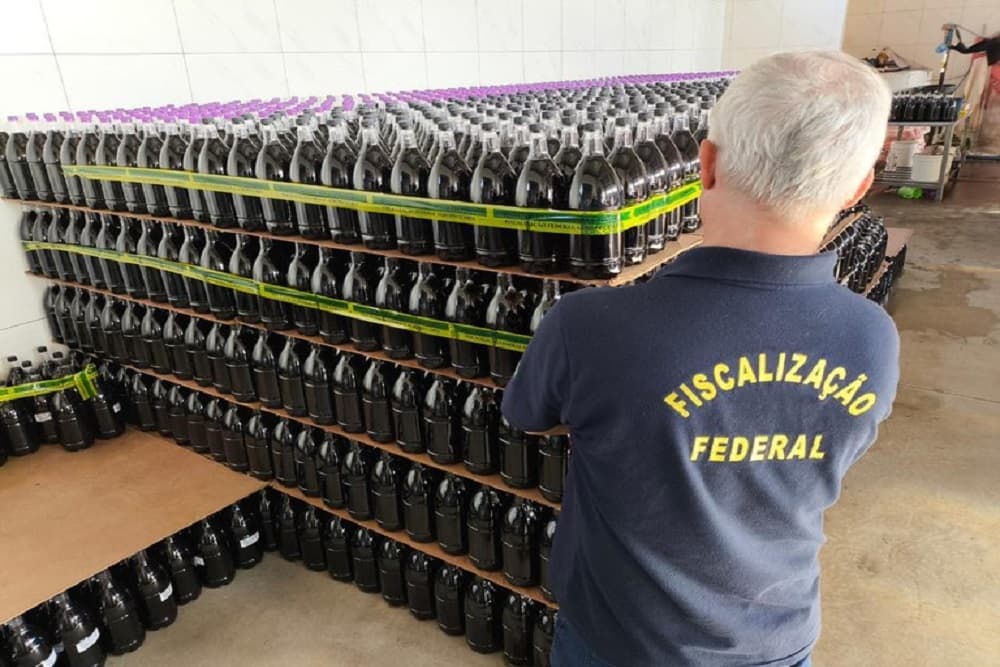 Mistura de suco, álcool e corante era vendido como vinho colonial gaúcho