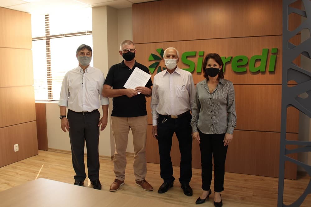 Sicredi realiza doações a hospitais da região
