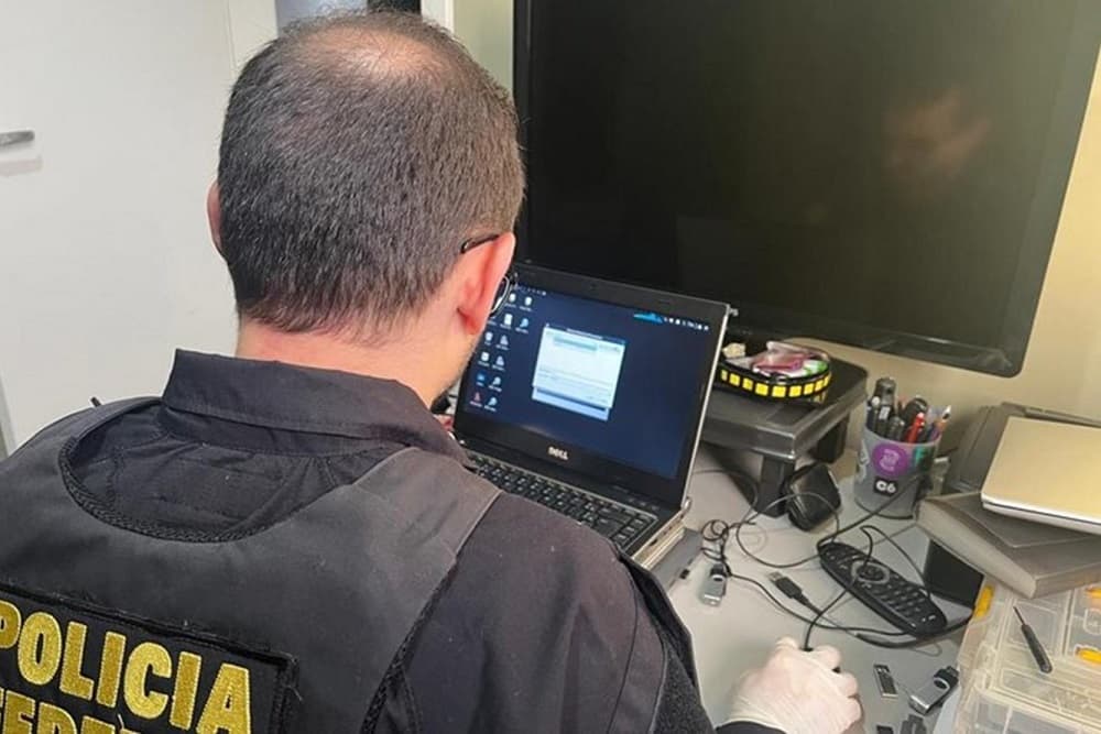 Criança é resgatada e duas pessoas são presas no RS em operação nacional contra abuso sexual infantil