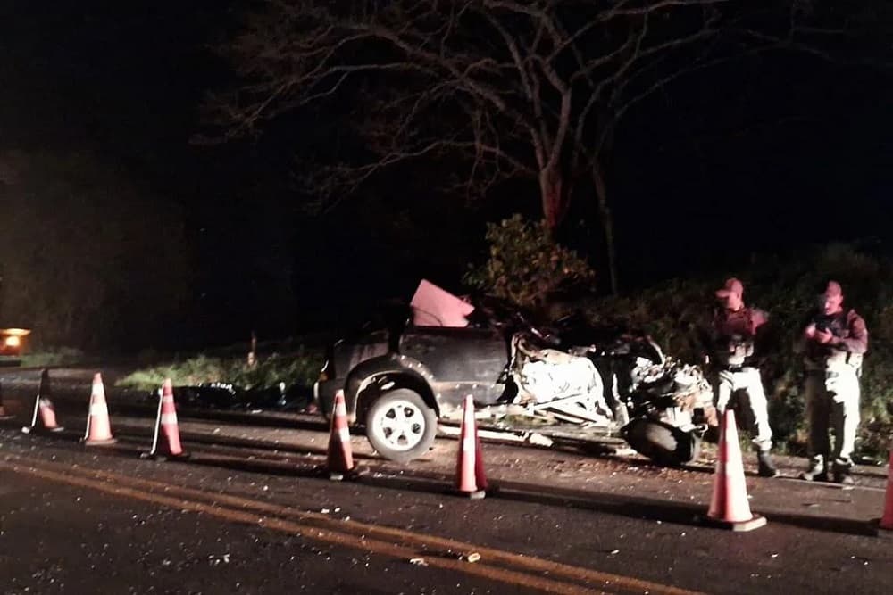 Quatro pessoas morrem em acidente na BR-386