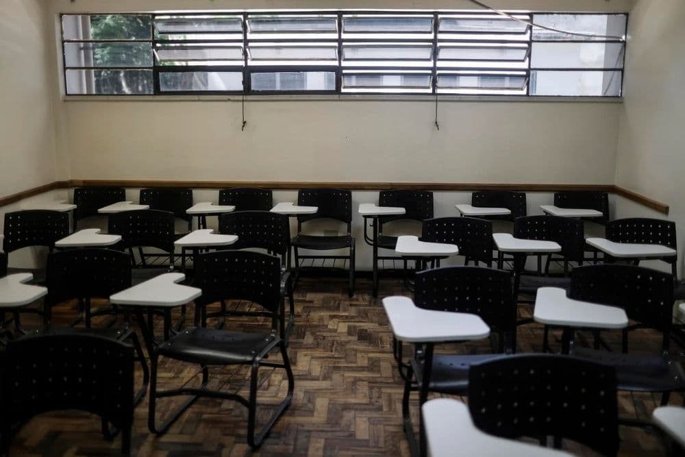 Com reajuste de 5,4%, novo piso do magistério passará de R$ 4.867,77 para R$ 5.130,63 em 2026