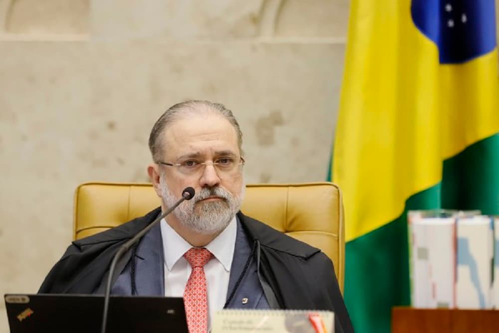 Aras informa ao STF que abriu apuração preliminar para avaliar conduta de Bolsonaro em ataques às urnas