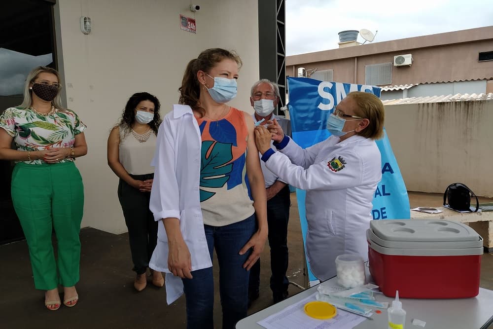 Santo Augusto inicia vacinação contra a Covid-19