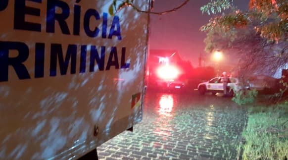 Cabeleireira faz cobrança por corte de cabelo e morre baleada com a própria arma no RS