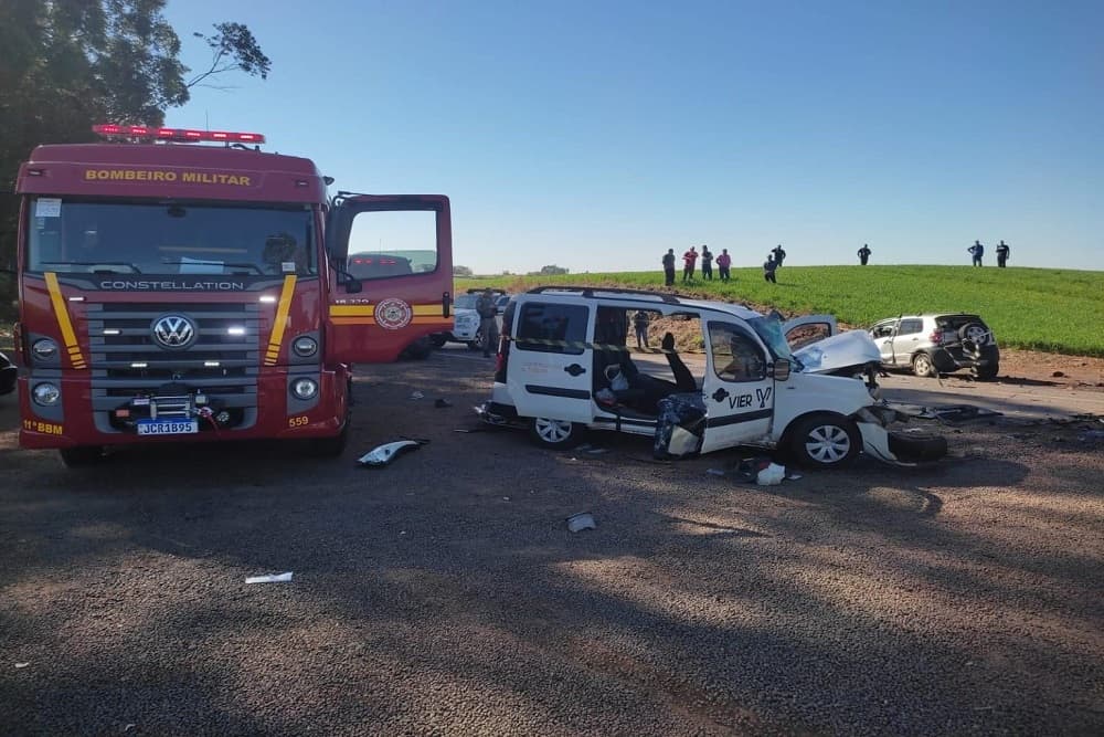 Acidente entre quatro veículos deixa um morto e cinco feridos entre Três de Maio e Horizontina