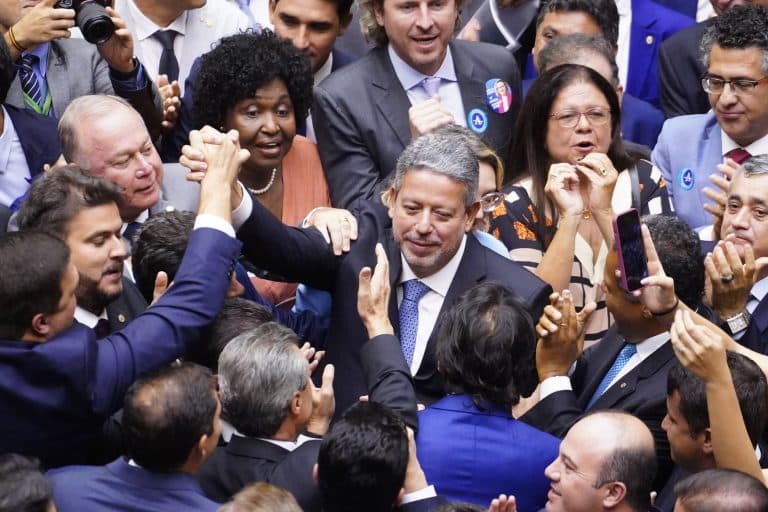 Arthur Lira é reeleito presidente da Câmara dos Deputados