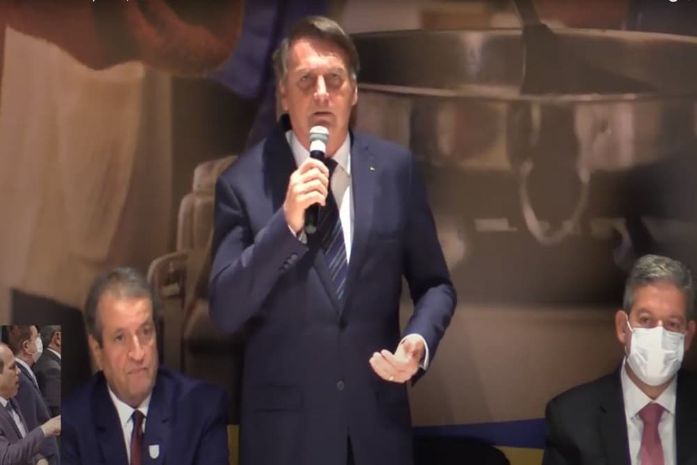 Bolsonaro se filia ao Partido Liberal durante evento em Brasília