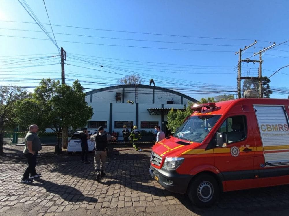 Explosão em fábrica de cosméticos deixa três mortos em Carazinho