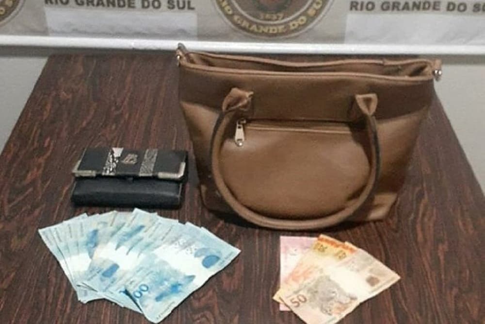 Jovem é preso após roubar uma residência em Santo Augusto