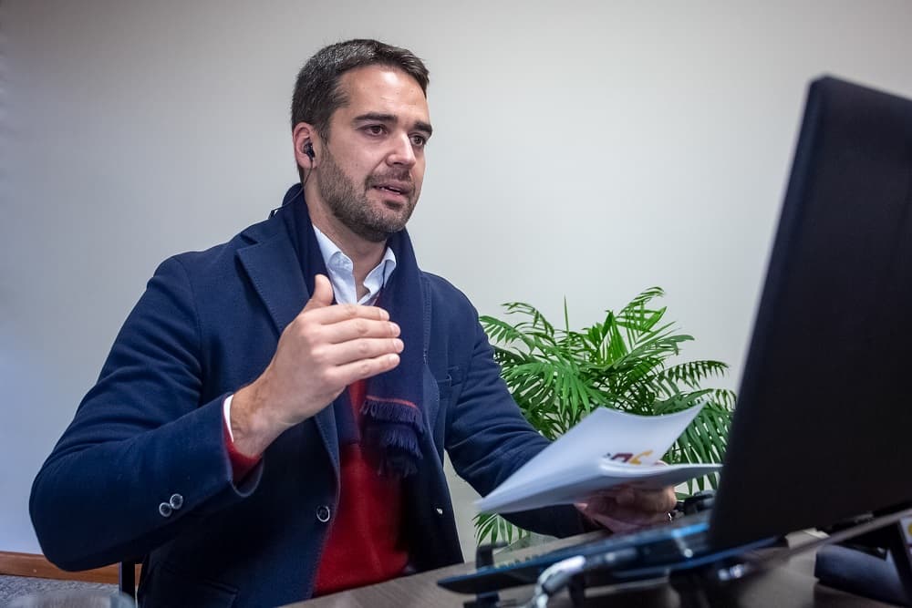 Em nova estimativa, governo do RS calcula vacinar todos os adultos com primeira dose até 7 de setembro