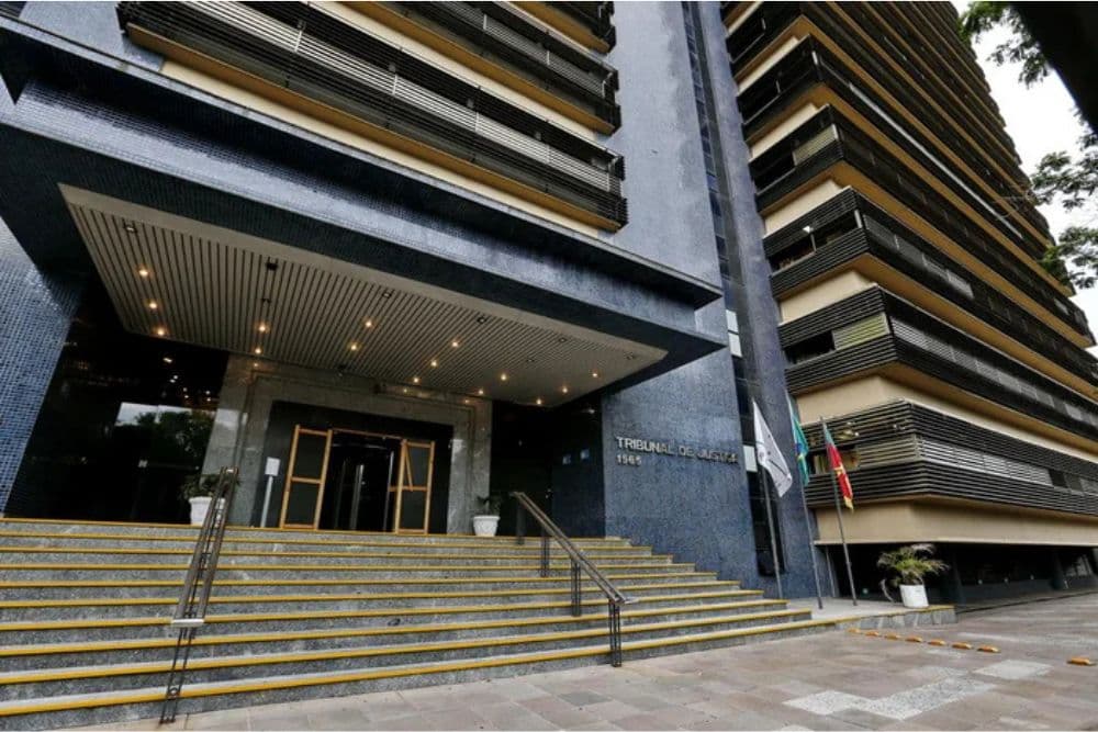 TJRS abre inscrições para concurso com salários de até R$ 9.226,01