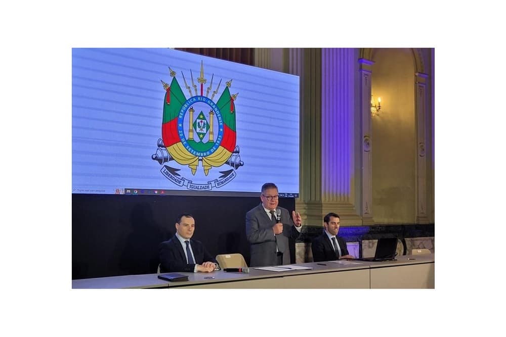 Governo do RS vai pagar 13º salário dos servidores entre outubro e novembro