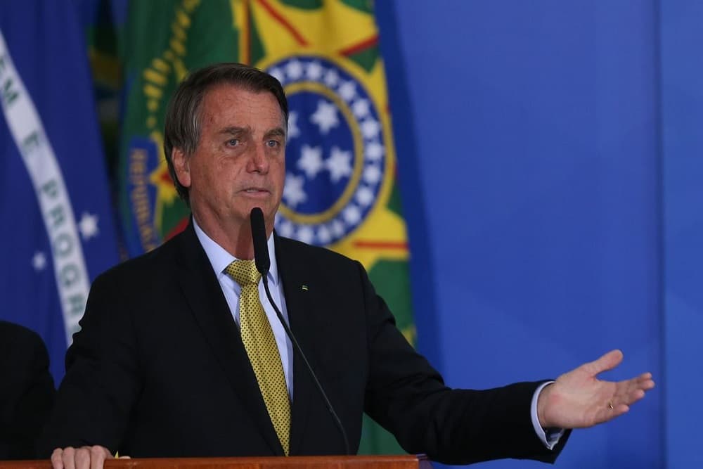 Presidente Bolsonaro diz que vai reduzir conta de luz