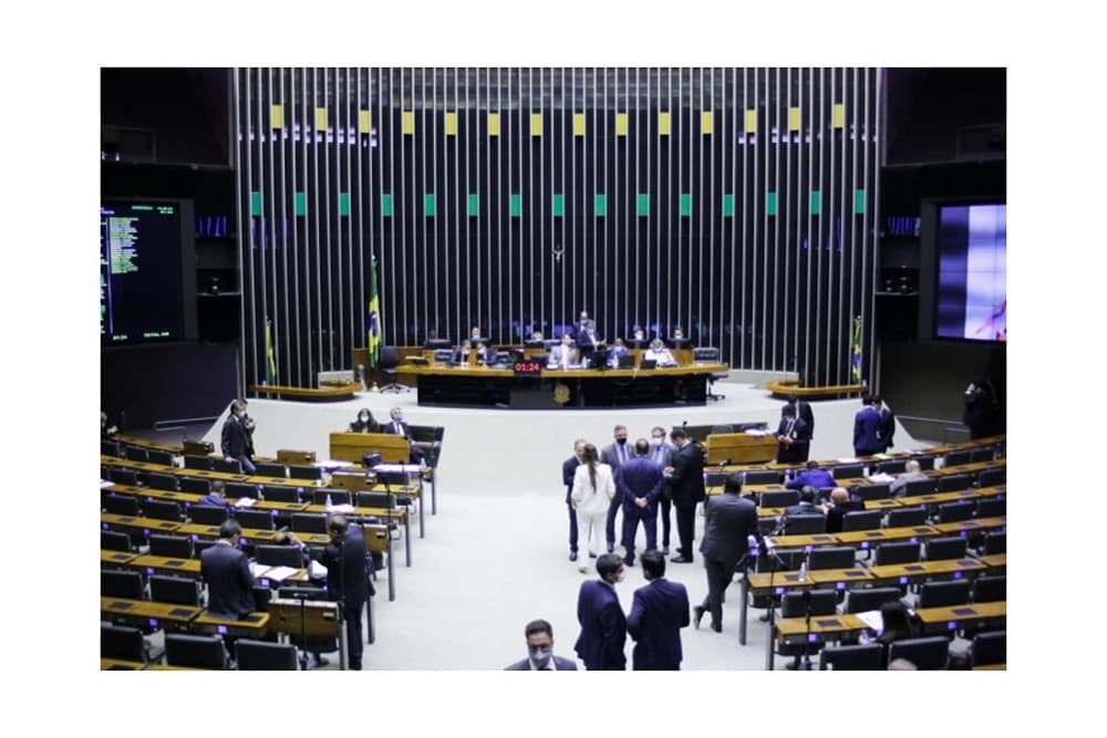 Câmara aprova texto-base de projeto que legaliza bingos e cassinos
