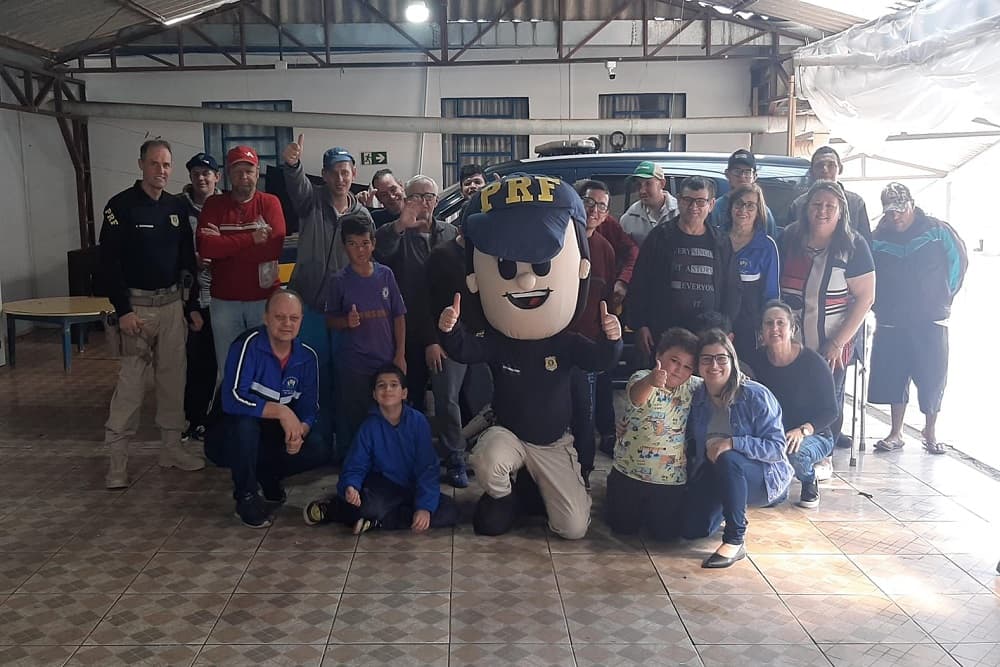 PRF realiza ação de educação para o trânsito em São Martinho