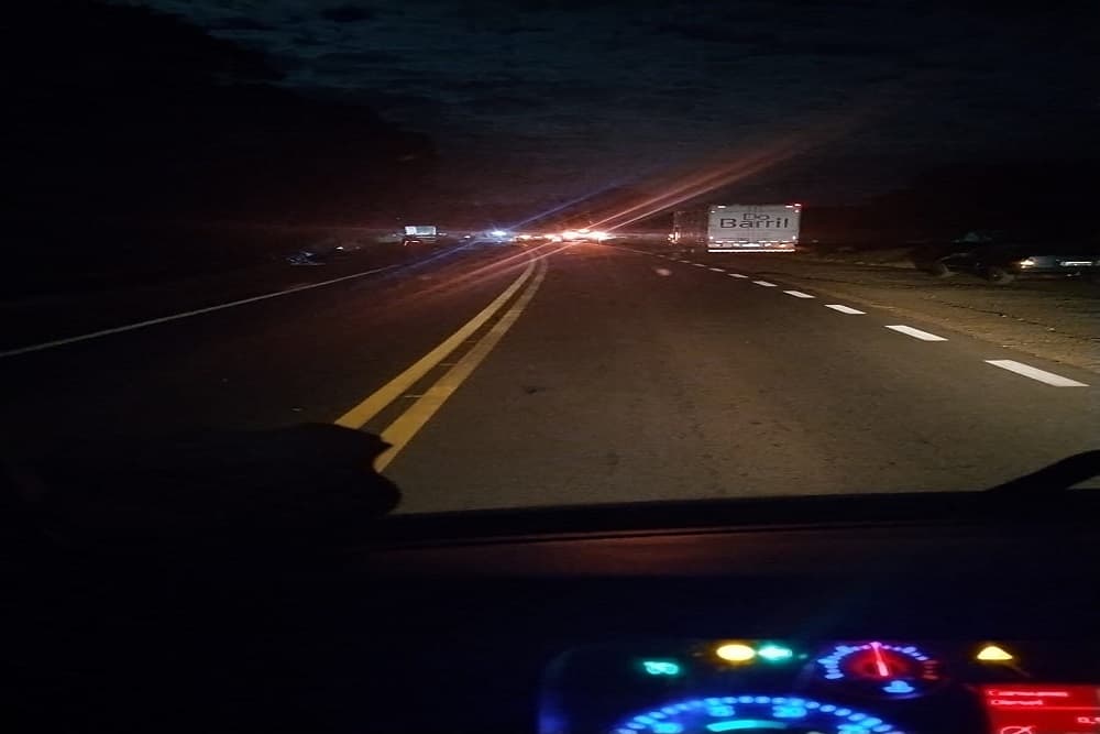 Acidente entre carro e caminhão é registrado na ERS-210 em São Martinho