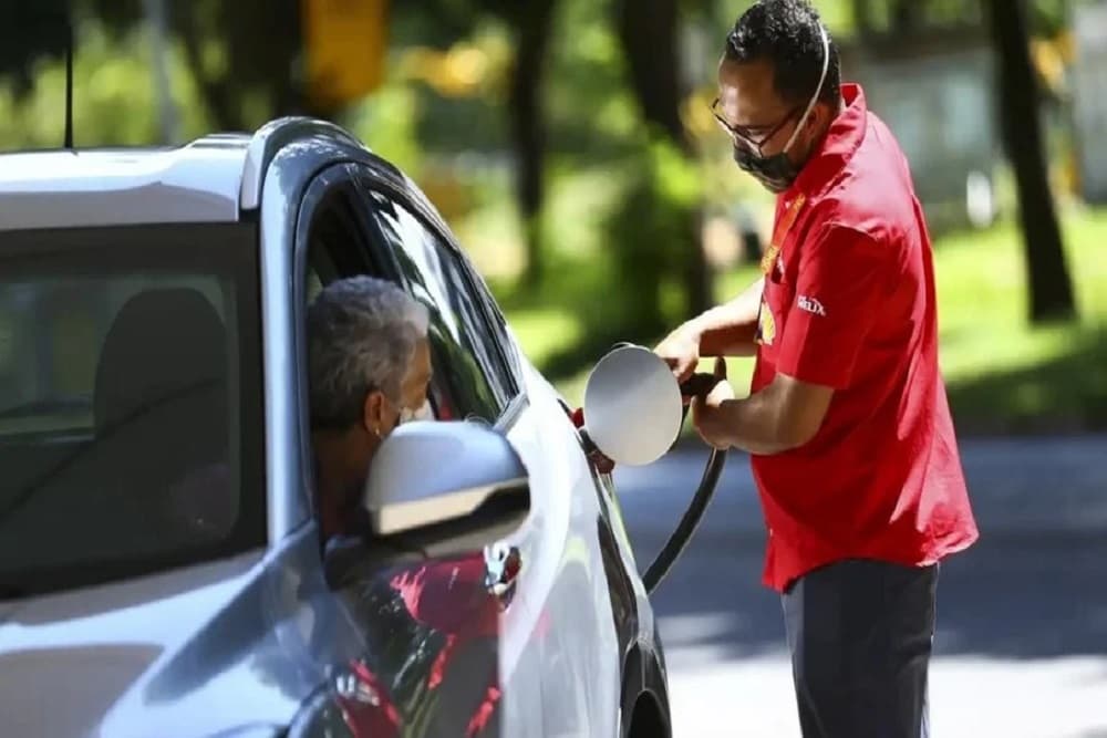 Preço da gasolina e do diesel sobem com novo ICMS