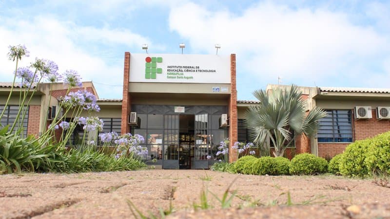 IFFar - Campus Santo Augusto com inscrições abertas para professor(a)