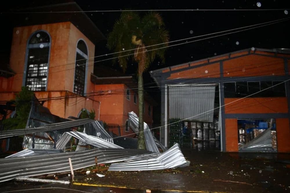 Temporal provoca estragos em 10 municípios do Rio Grande do Sul