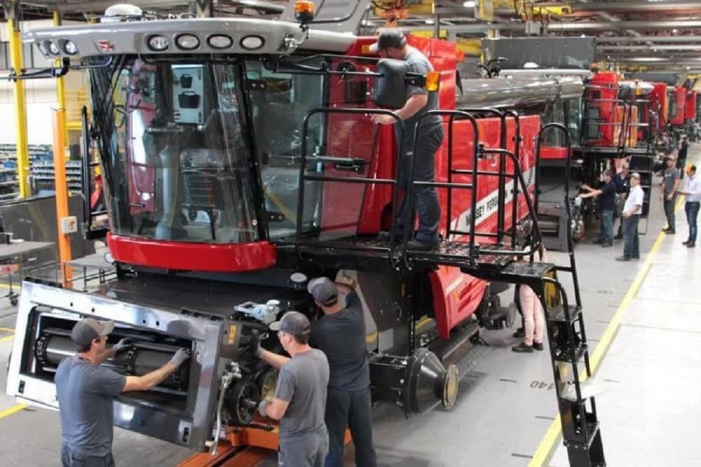 AGCO suspende parte das atividades em fábrica de Santa Rosa por até três meses