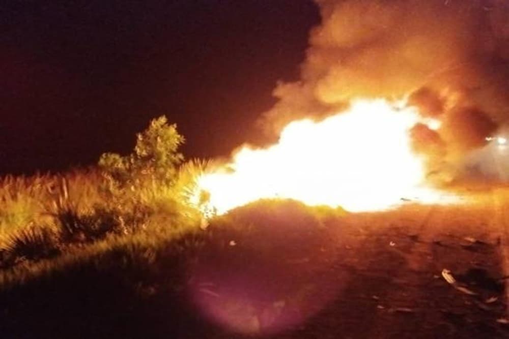 Veículo pega fogo após colisão na RS-210 em São Martinho
