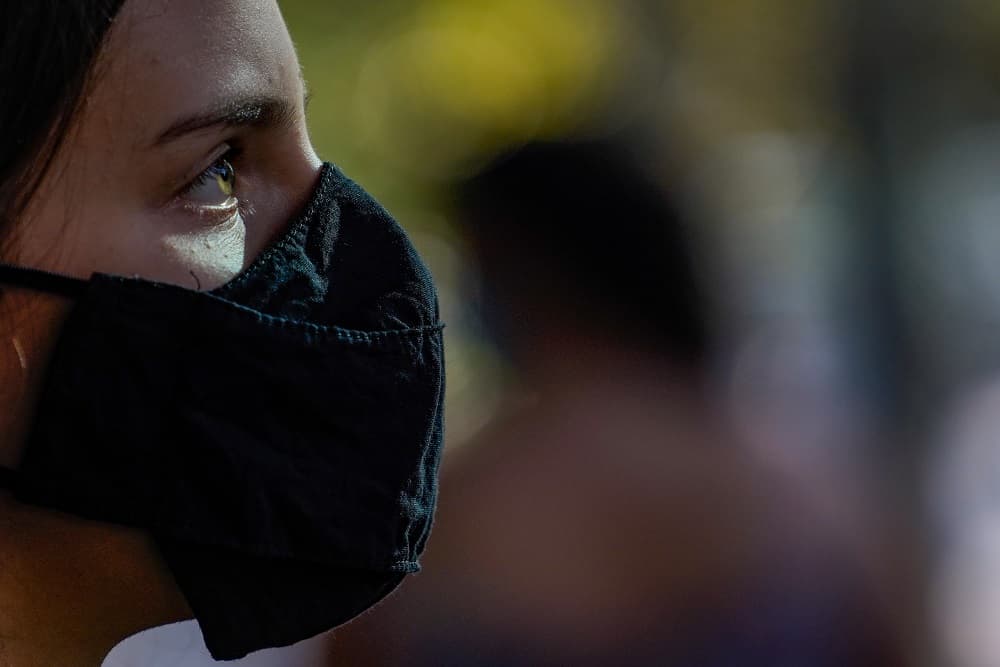 Diante de aumento de internações por covid-19, Estado emite novos Avisos para todas as regiões