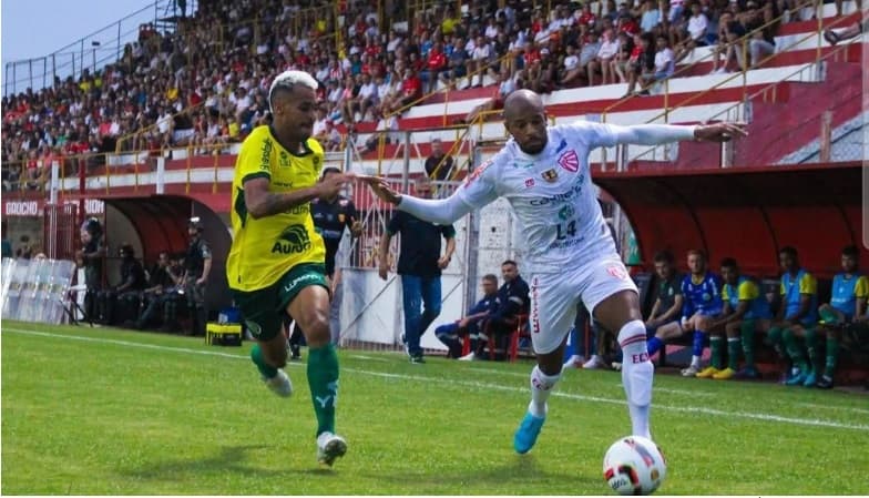 Jogador Jarro é denunciado pelo TJD-RS por suspeita de manipulação de resultado