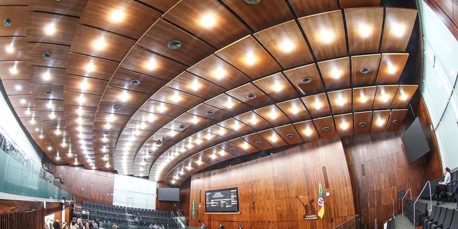 Assembleia do RS vota nesta terça reajuste do mínimo regional; entenda